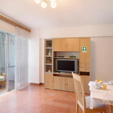 Apartarment Azur 아파트