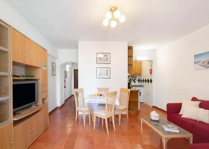 Apartarment Azur * 알부페이라